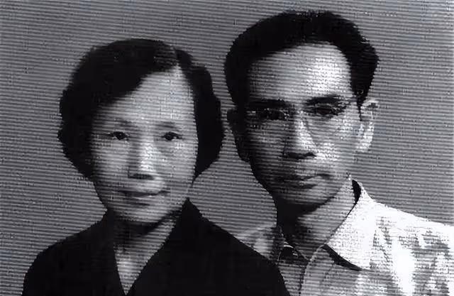 84年周總理三弟去西花廳,鄧穎超感慨:今天,我倒要說說我的委屈
