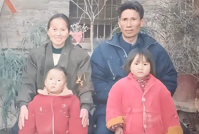 01年,貴州女子發現母親每晚枕頭下藏刀,得知原因後淚目了