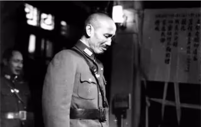 1949年蔣介石退守台灣,到底帶走了多少軍隊?說出來讓人難以接受