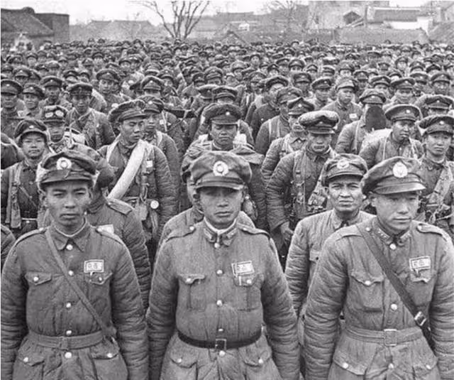 1949年蔣介石退守台灣,到底帶走了多少軍隊?說出來讓人難以接受