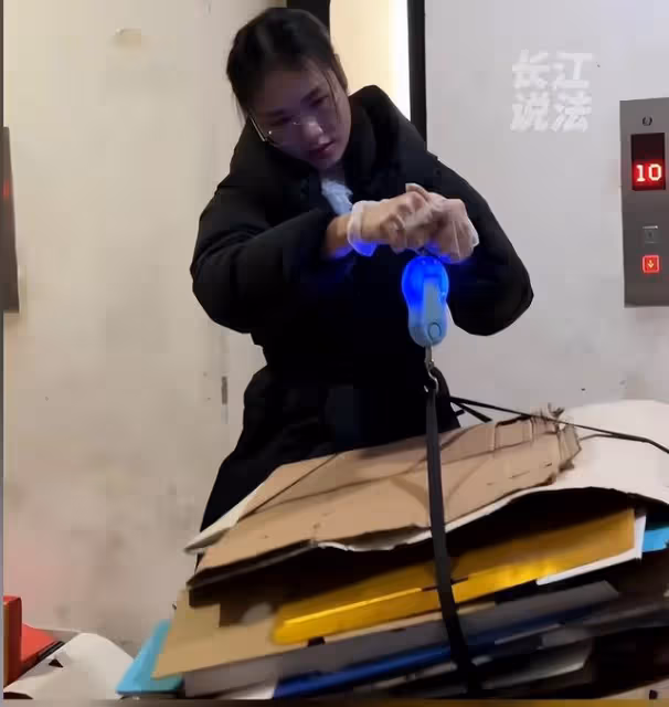 95後211畢業生收破爛月入過萬,直言:不要讓學歷成為我們的枷鎖