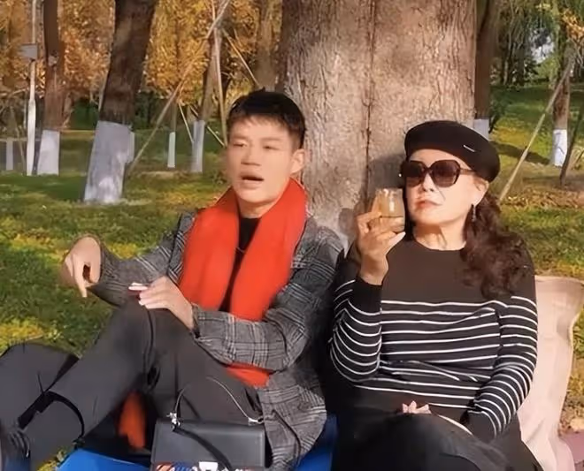 張蘭遭前員工威脅,孟賀自立門戶帳號被封,內涵發聲:別逼我太緊