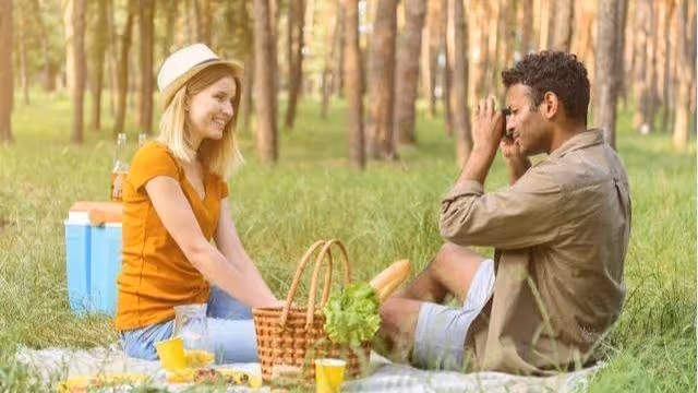「我們離婚吧,我對你沒感情了」「我不會讓你把小三扶正的」