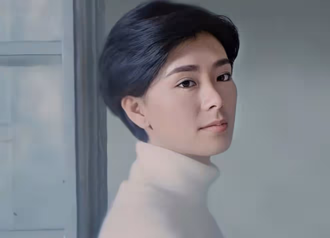 59歲知名女星宣布回國發展!美甲化妝精心打扮,已移居洛杉磯多年