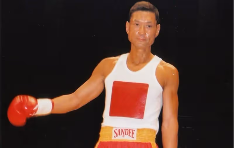 連李連杰都佩服!一代拳王戾氣滿滿「全亞洲無人能敵」 64歲渾身肌肉曝「今慈祥模樣超反差」