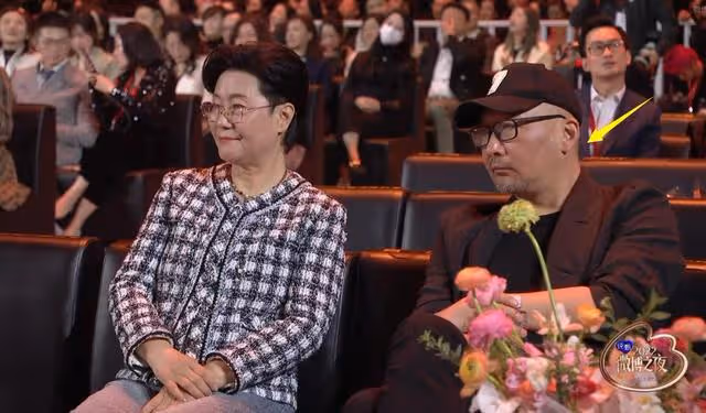 實錘了?管虎被曬曖昧聊天記錄,女方控梁靜六宗罪,有圖為證!