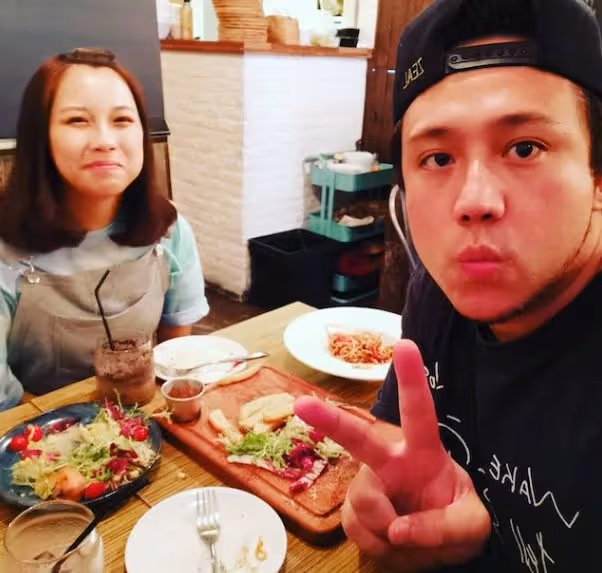 香港女星被追債!吐槽老公又懶又廢,結婚三年生三子日益拮据