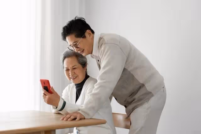 68歲阿姨:兒子結婚前，讓準兒媳做三個選擇使我過上幸福老年生活