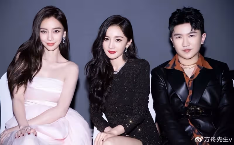 張大大曬微博之夜私房照，楊冪baby劉詩詩生圖曝光，肌膚完美零瑕疵