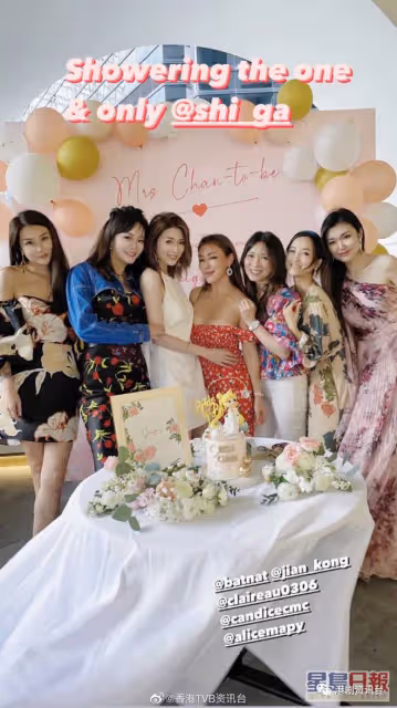 TVB小花婚前Party露美背曬長腿！另一位人妻直播被問「浩信呢？」
