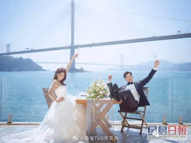 TVB小花婚前Party露美背曬長腿！另一位人妻直播被問「浩信呢？」