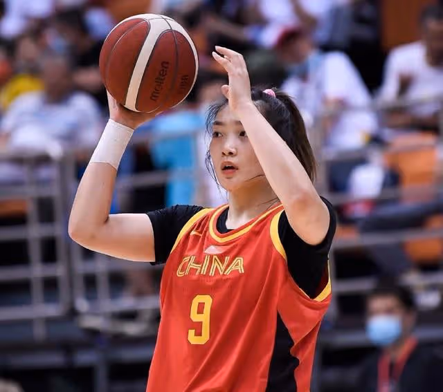 李夢出軌事件不雅照流出,兩大隱情曝光,公眾最擔心的事即將發生