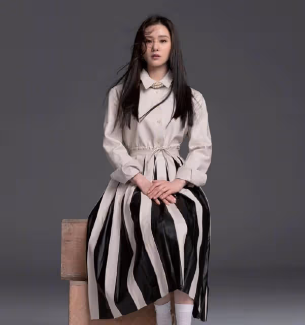 劉詩詩生娃後為證明自己身材好，就拿公主裙配襯衫，這小蠻腰服了