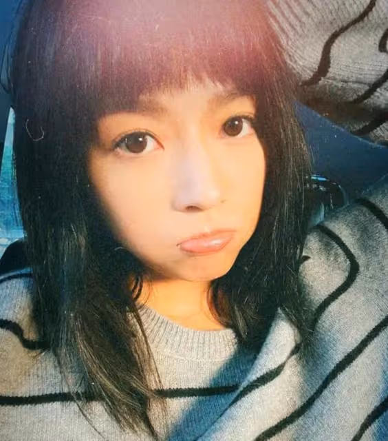 「女版陳冠希」嫁人過大禮,未婚夫送聘金堆小山,七對龍鳳鐲矚目