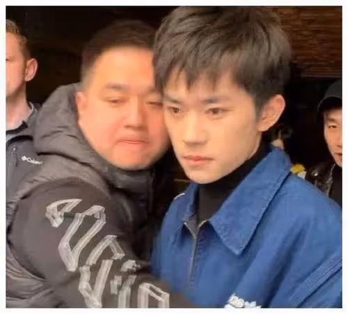 孫耀琦控訴某四字明星耍大牌,線索直指易烊千璽,卻被質疑蹭熱度
