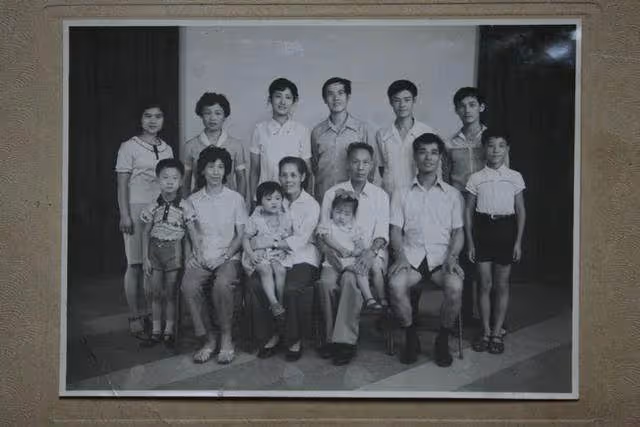 垃圾桶里發現一東西我怒罵女兒,女兒含淚說一番話,讓我後悔不已