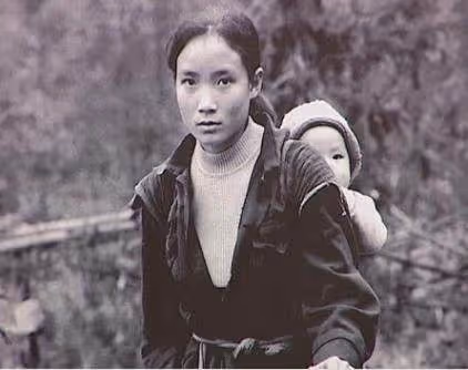 垃圾桶里發現一東西我怒罵女兒,女兒含淚說一番話,讓我後悔不已