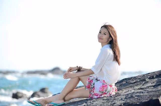 懷孕伺候婆婆一家,做飯時聽到婆婆對大姑姐說的話,我摔門回娘家