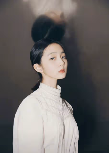 黃多多染金髮素顏曝光!雙目無神黑眼圈濃,心情疑受文盲風波影響