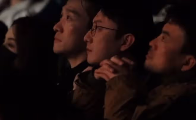 劉昊然蘇小玎聚餐,兩人既是中戲校友,又都考編進入文工團成同事