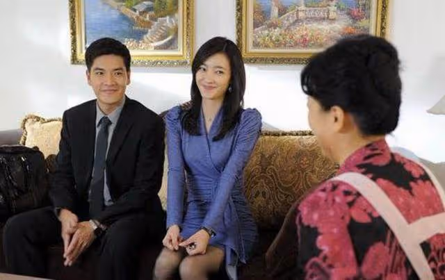 為給母親治病我嫁給傻子，新婚夜裡婆婆的一番話，讓我泣不成聲！