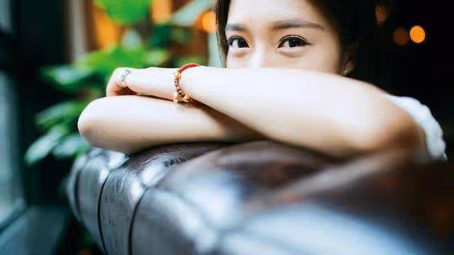 端午節去男友家拜訪,我給痴呆的准婆婆吃一個粽子,男友罵我多事