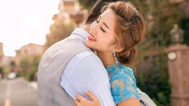 結婚五年沒孩子婆婆逼我和老公離婚，收拾東西發現一東西，我哭了