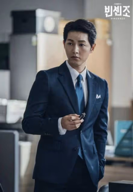 宋仲基《文森佐》西裝穿搭帥出新高度!8招為另一半配出完美造型