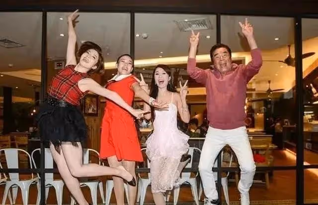 台灣土豪極奢淫慾,有6個老婆、7位情婦,人稱現代韋小寶