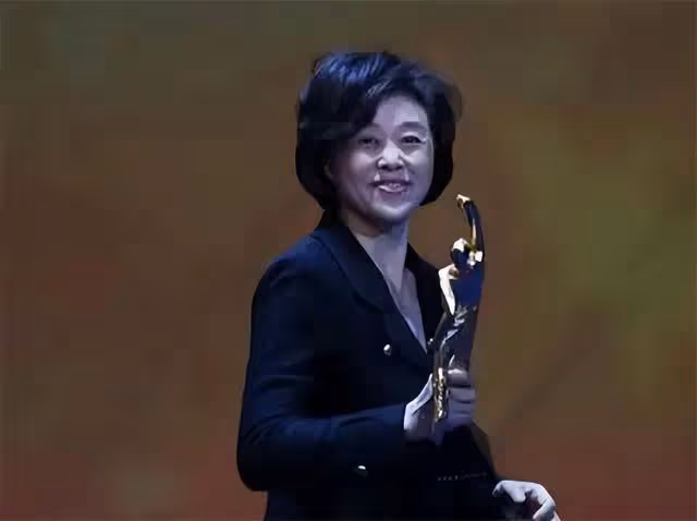 女排前隊長孫晉芳,曾與郎平發生衝突,67歲靠換血與血癌對抗10年