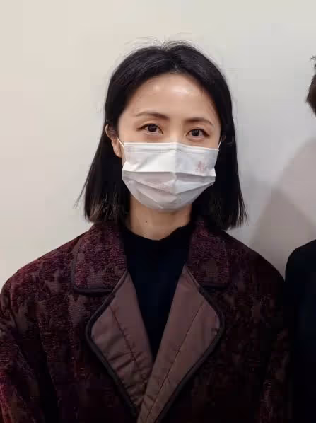 孫莉陪女兒鋼琴演出被偶遇,妹妹獲專業樂團伴奏,氣質出眾像黃磊