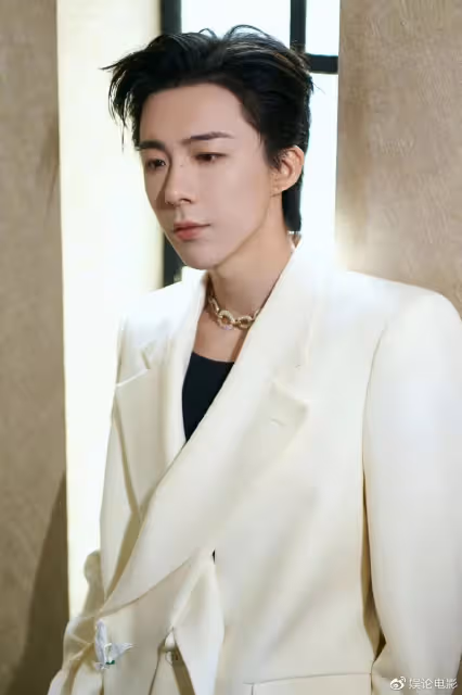 劉宇寧被曝有過一段姐弟婚姻,還有孩子,網友爆料離婚責任是女方