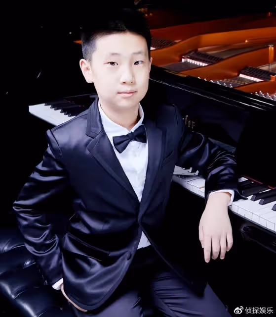 林永健兒子近照曝光,12歲大竣等比例長大,和爸爸長得一模一樣
