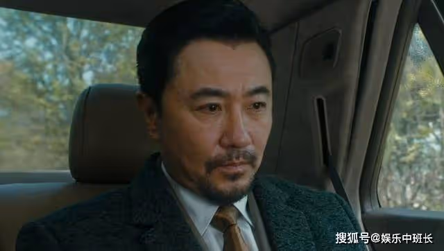 《他是誰》聶小雨是死是活？拿著斧頭的男人，恐是聶家的救星