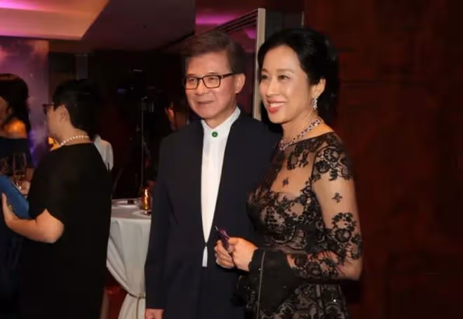 朱玲玲帶眾港姐辦慈善活動,何家大力支持,其實是衝著霍啟剛面子
