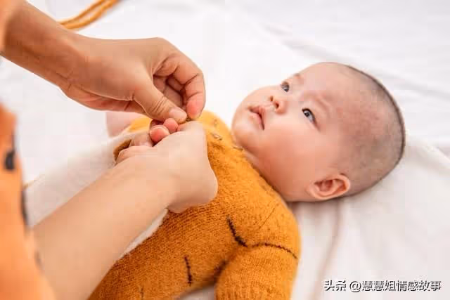 婆婆的偏心太可怕,我和老公逃離了家鄉,沒想到,報應來得如此快