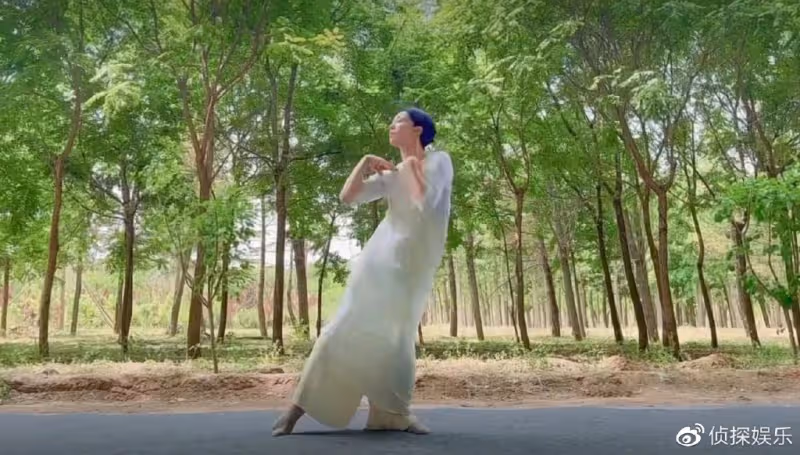 孫莉否認女兒染金髮買熱搜,首回應多多被造黃謠風波,黃磊超自責