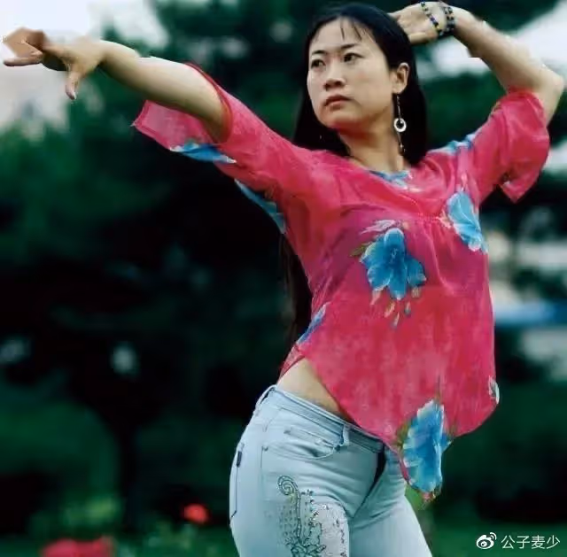 「芙蓉姐姐」消失18年後，現狀引人深思，她為啥活成了這樣？