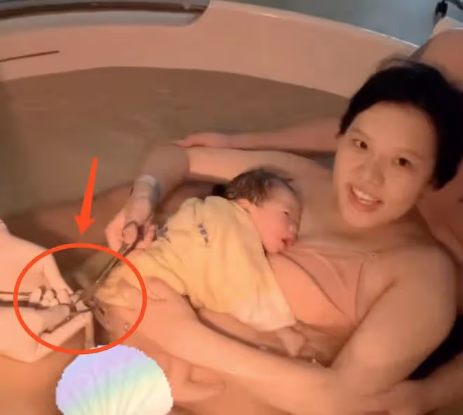 謝依霖曬生產視頻為兒子慶生,親自剪臍帶,疑因不舍花錢拒打無痛
