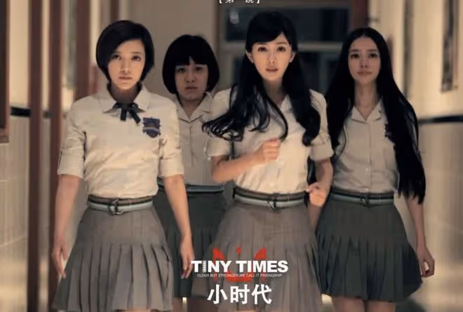 謝依霖曬生產視頻為兒子慶生，親自剪臍帶，疑因不舍花錢拒打無痛