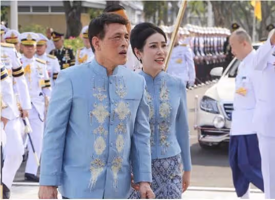 泰王給了思蕊梵新任務,要公主為詩妮娜撐腰,貴妃的好運來了