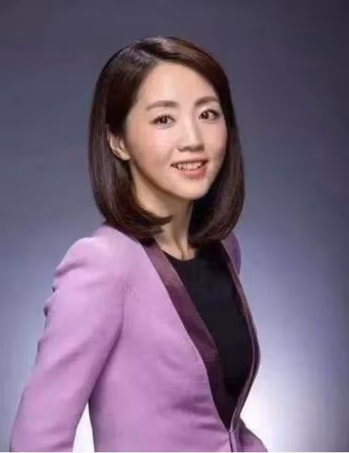 凍齡女神楊丹,與初戀隱婚生子,主持天氣預報25年卻並非央視員工