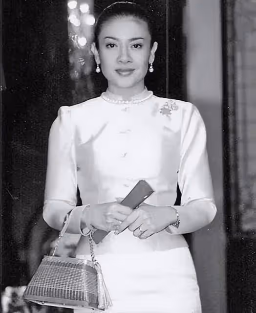 兒子智商低下女兒病危,泰國國王瑪哈被咒「十世而亡」要應驗了?