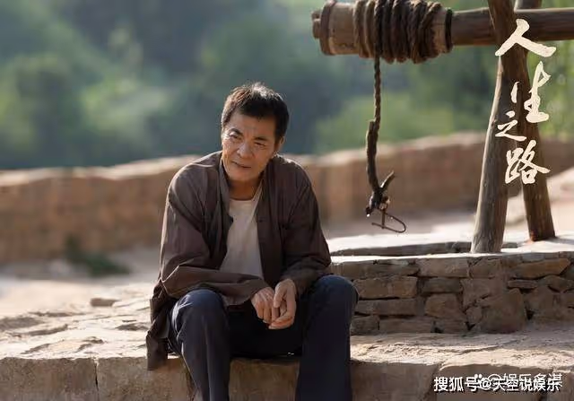 《人生之路》巧珍告白高加林，遭馬栓攔路搶劫，最後有情人終成眷屬