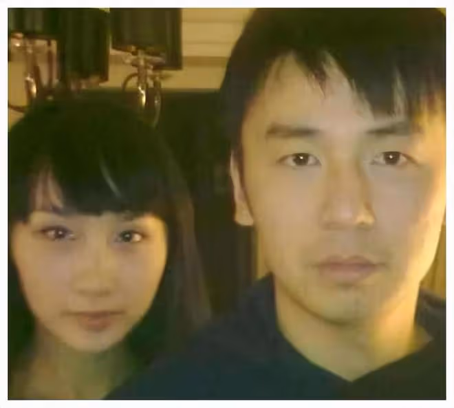 雷佳音參加上戲校友會,美女老婆青春靚麗太吸睛,孫藝洲夫婦露面