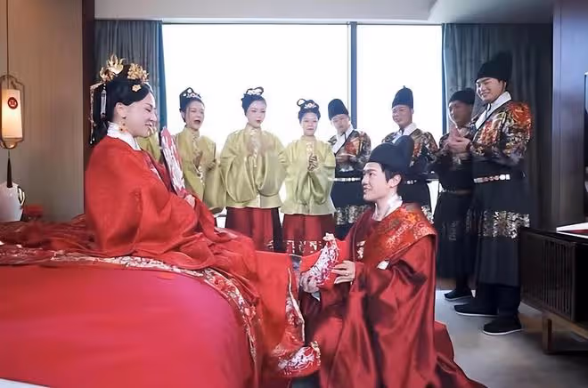 網紅戀珊妮宣布離婚,稱:願餘生再無背叛!半年前辦盛大婚禮出嫁