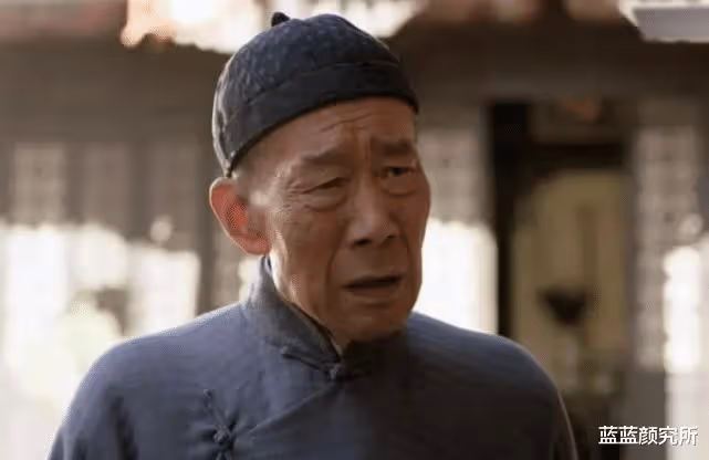 李雪健被小鮮肉質疑：我演男主角只拿4000塊，王思聰：給你4000都多