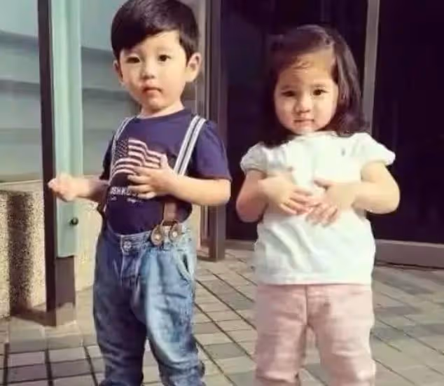 宋小寶攜二婚嬌妻逛超市，女方小腹突出疑懷孕，穿3000一件T恤
