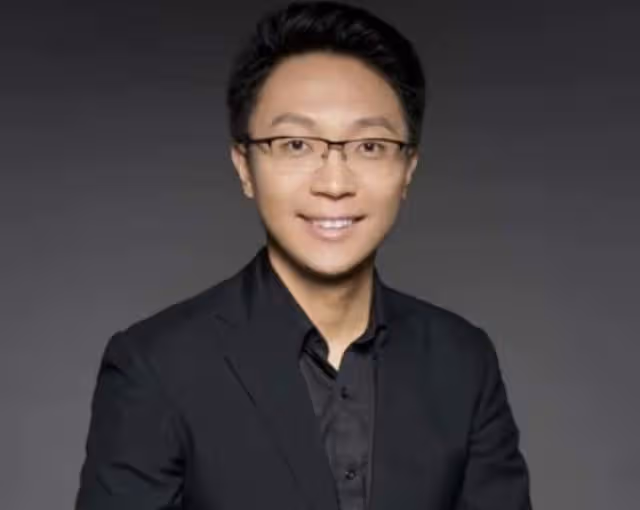 曝名企高管侵犯多人!灌醉白富美強行發生關係,潛逃新加坡被逮捕