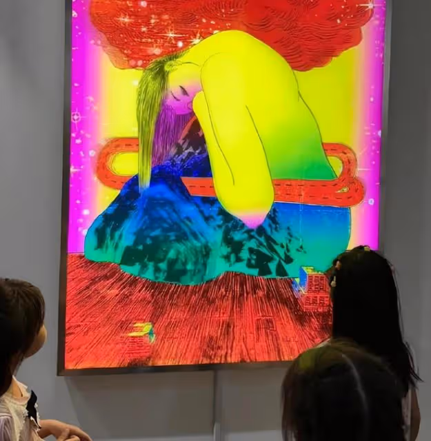 方媛帶女兒參加藝術展,出門忘記帶墨鏡,P圖回應網友顯親切